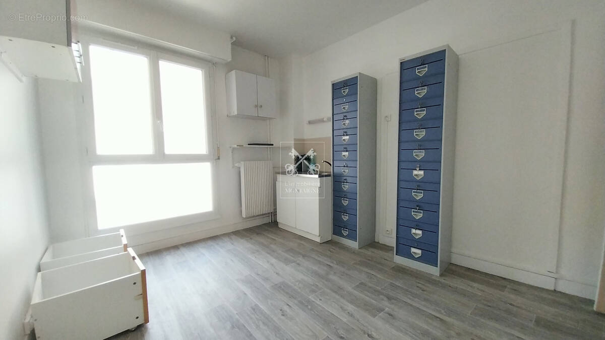 Appartement à PARIS-7E