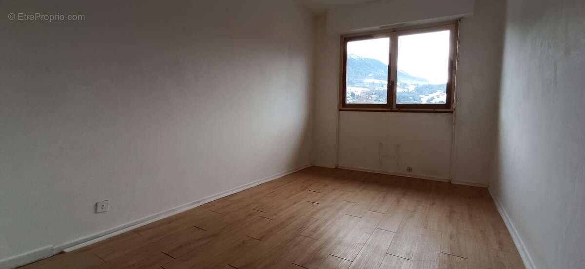 Appartement à SAINT-JORIOZ