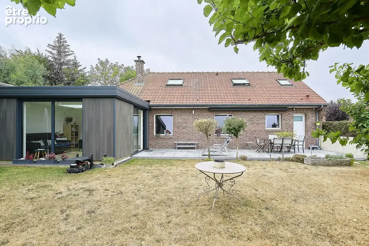 Maison 137 m² à Wambrechies  - photo 2