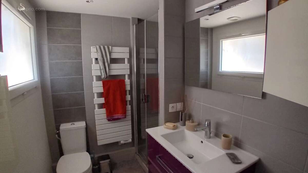 Maison à VANDRIMARE