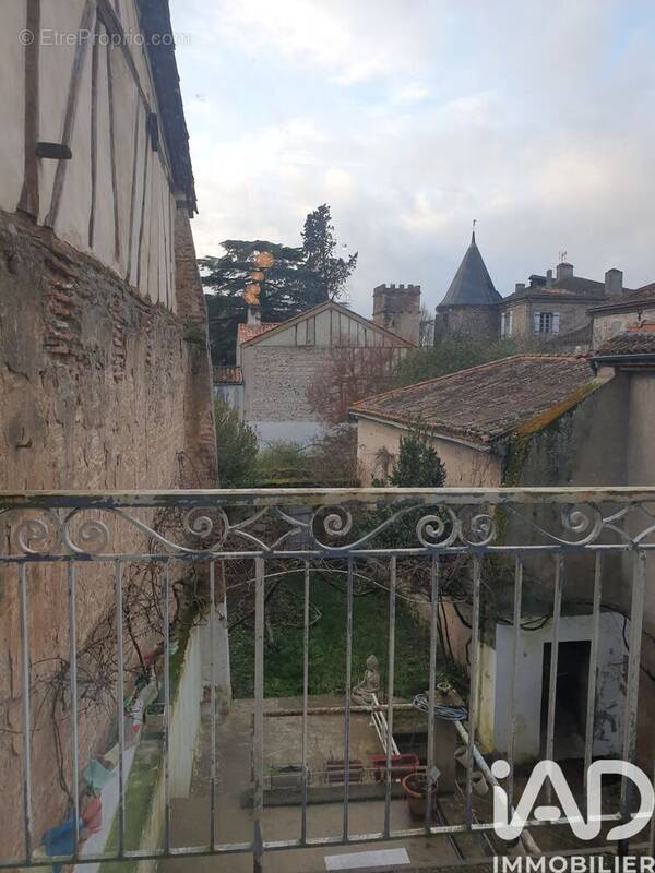 Photo 1 - Maison à AIGUILLON