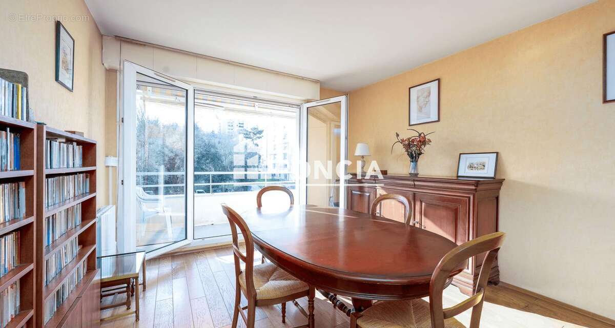 Appartement à FONTENAY-AUX-ROSES