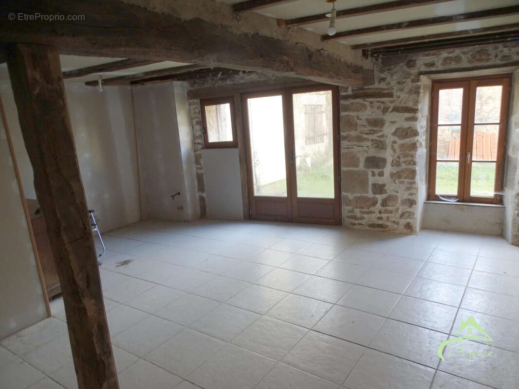 Maison à BRIGUEUIL