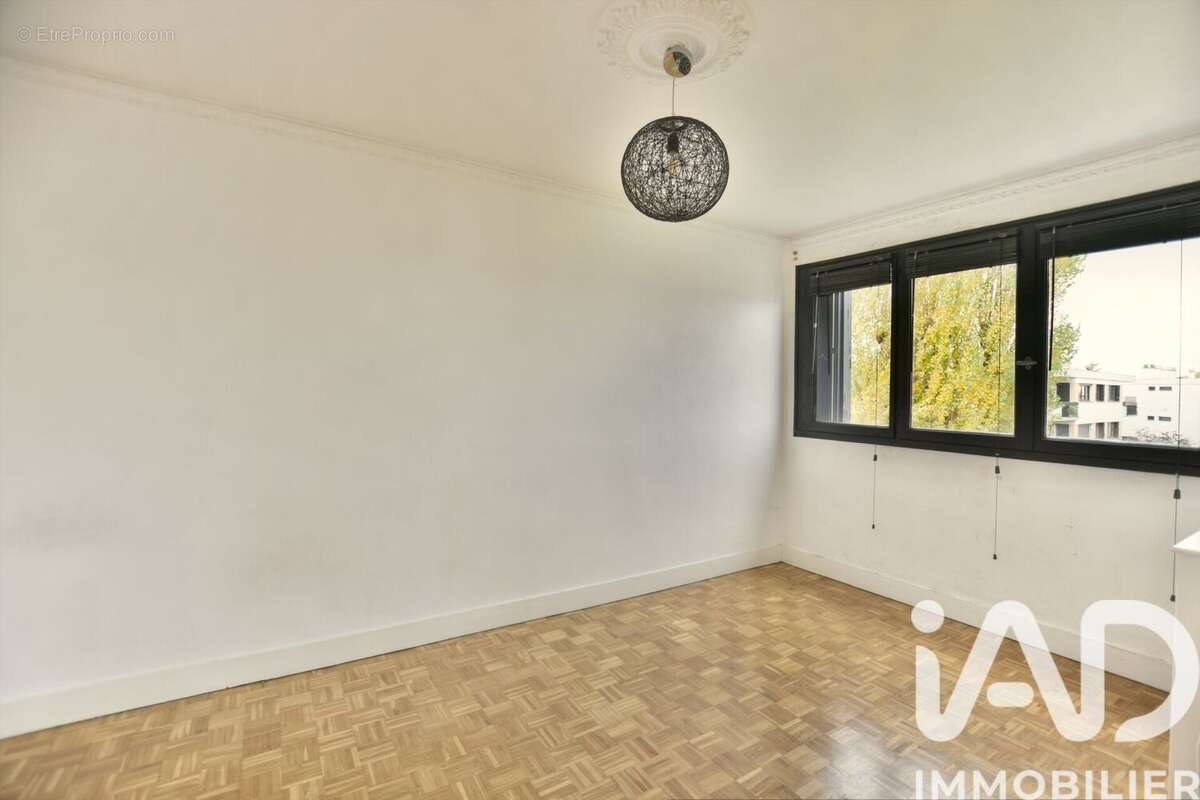 Photo 4 - Appartement à SAINTE-GENEVIEVE-DES-BOIS