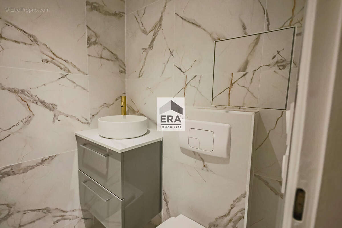 Appartement à PARIS-14E