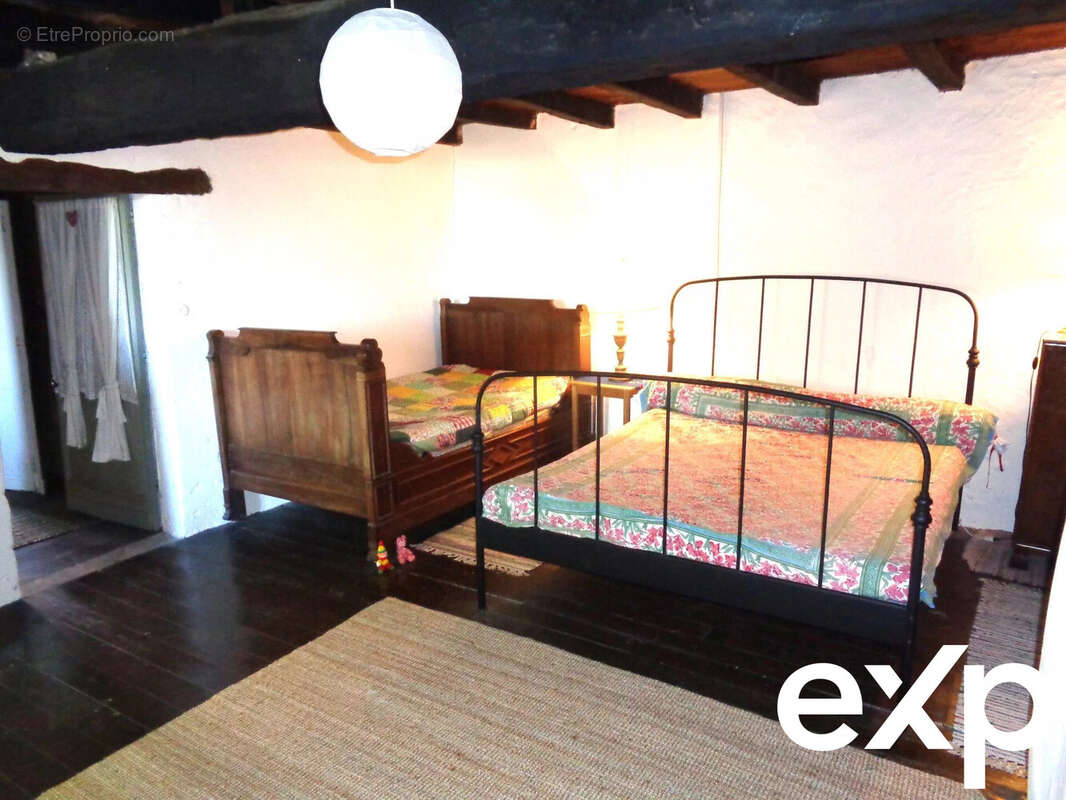 Maison à SAINT-PAUL-LIZONNE