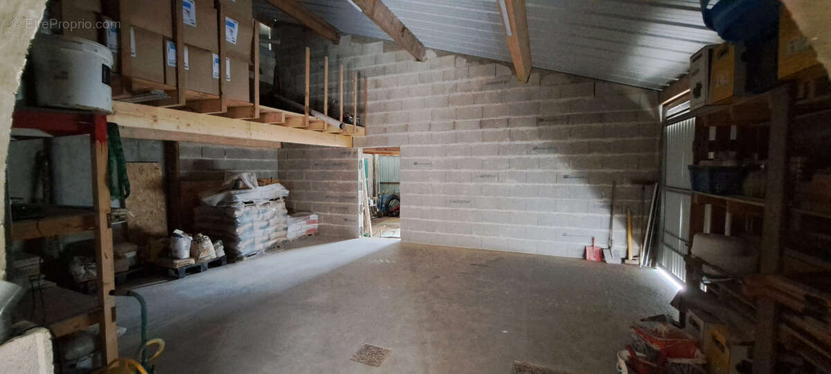 Commerce à PONT-L&#039;ABBE-D&#039;ARNOULT