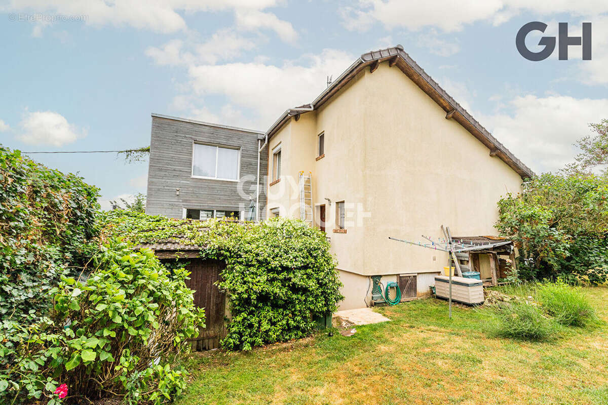 Maison à ETIOLLES