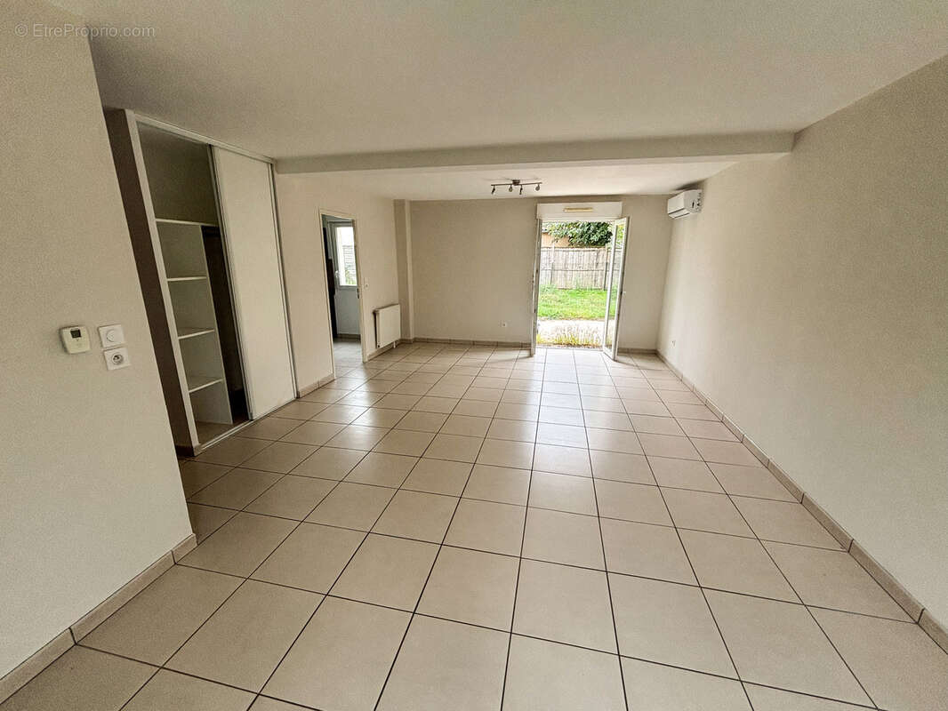 Maison à VILLENAVE-D&#039;ORNON