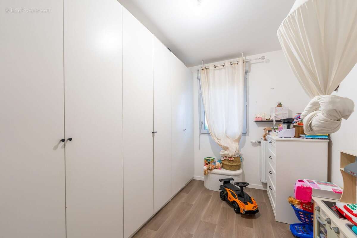 Appartement à LIVRY-GARGAN