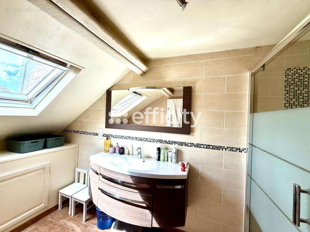 Maison à MANTES-LA-JOLIE