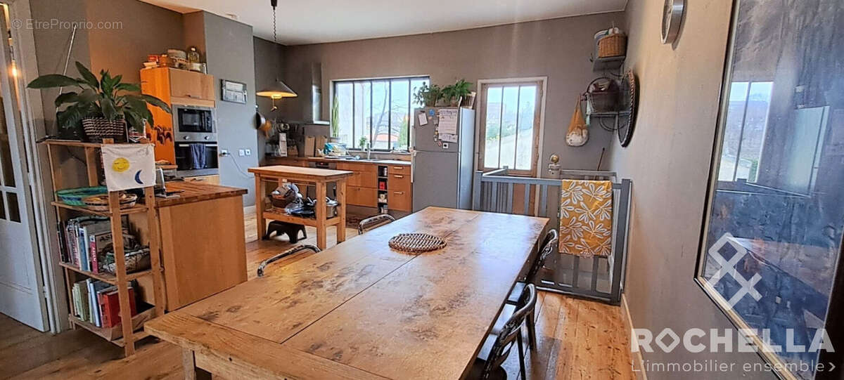 Maison à TONNAY-CHARENTE