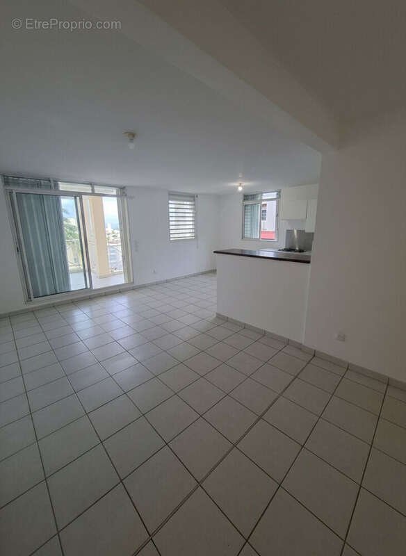 Appartement Fort De France 3 pièce(s) 60.72 m2 - photo 8