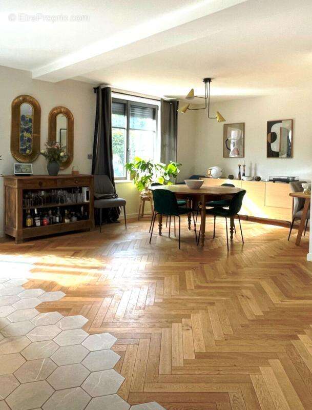 Maison à MONTFORT-SUR-MEU