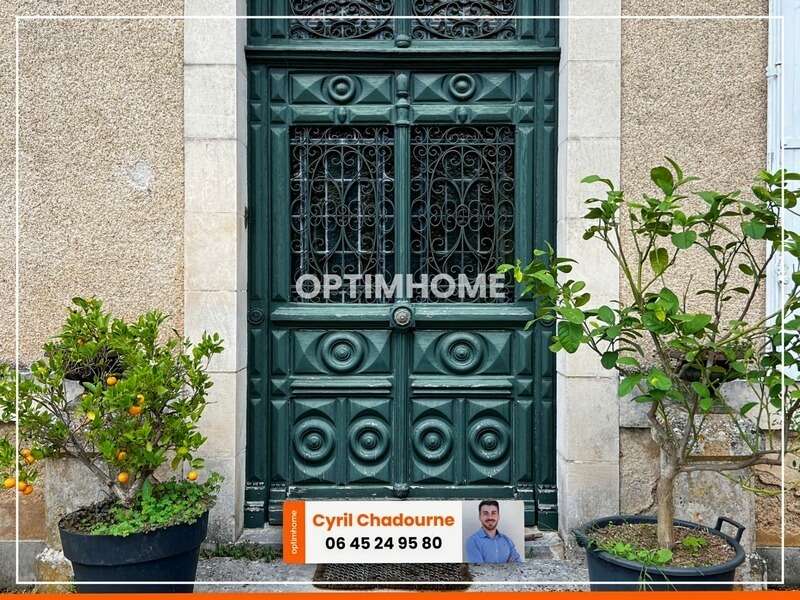 Maison à JAVERLHAC-ET-LA-CHAPELLE-SAINT-ROBERT