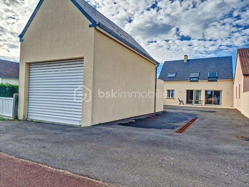 Maison à SAINT-GERMAIN-SUR-AY