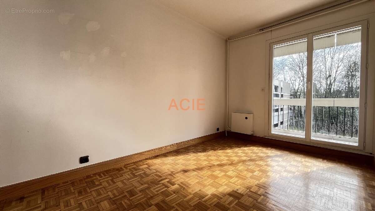Appartement à LOUVRES
