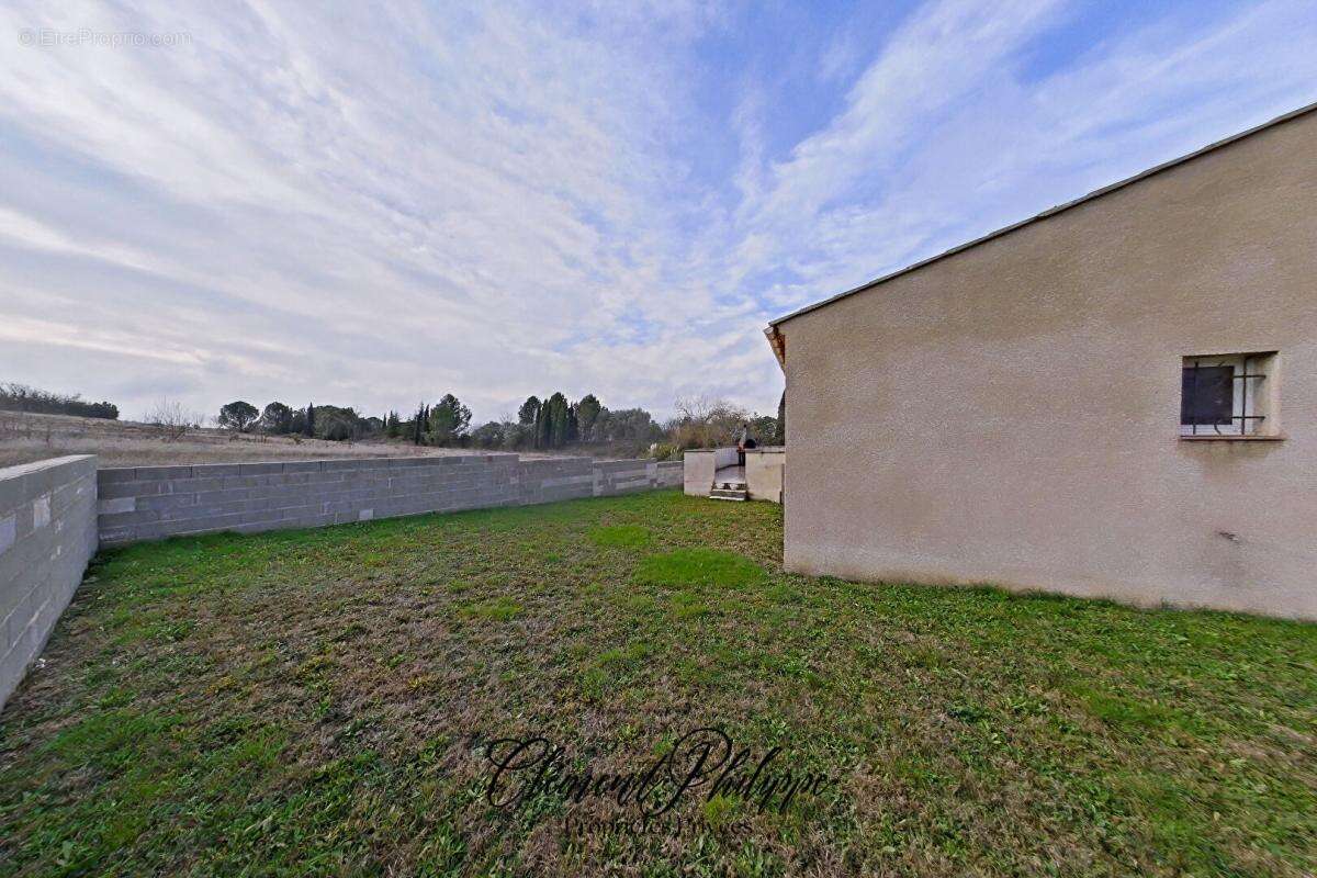 Maison à MOUSSOULENS