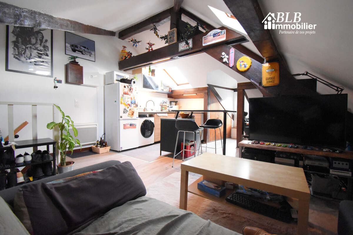 Appartement à NEAUPHLE-LE-CHATEAU