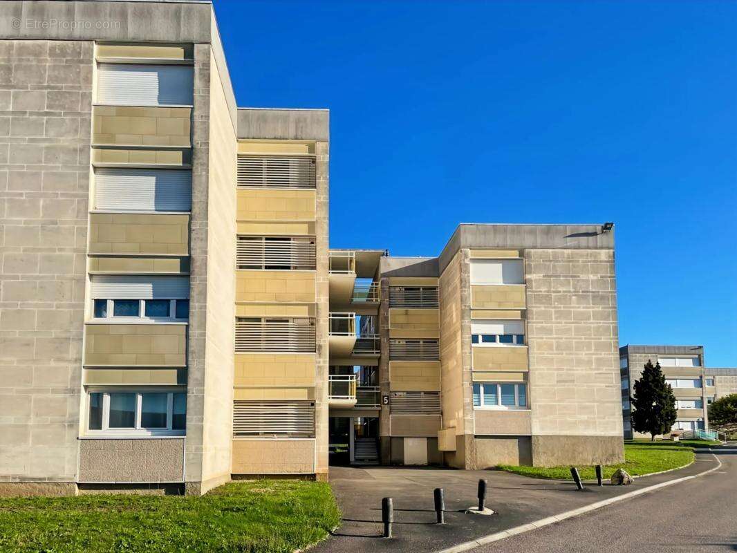 Appartement à COGNAC