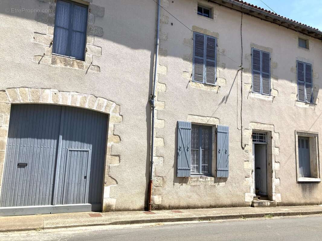 Maison à SANXAY