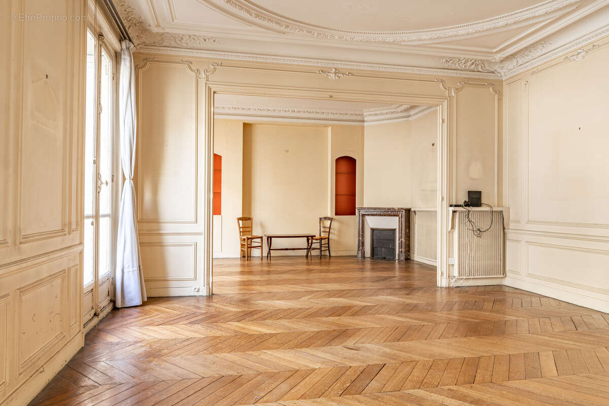 Appartement à PARIS-12E