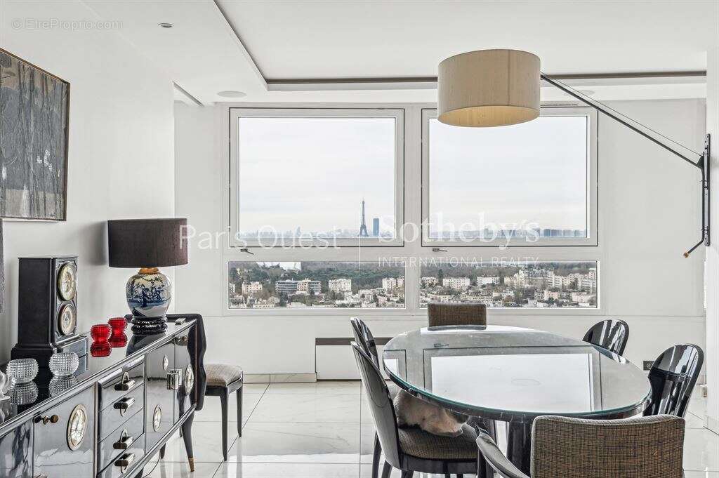 Appartement à PUTEAUX