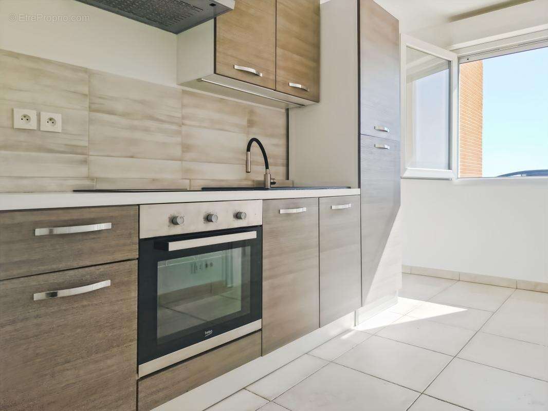  Superbe T3 de 66 m² avec Vue Dégagée sur Parc - photo 3
