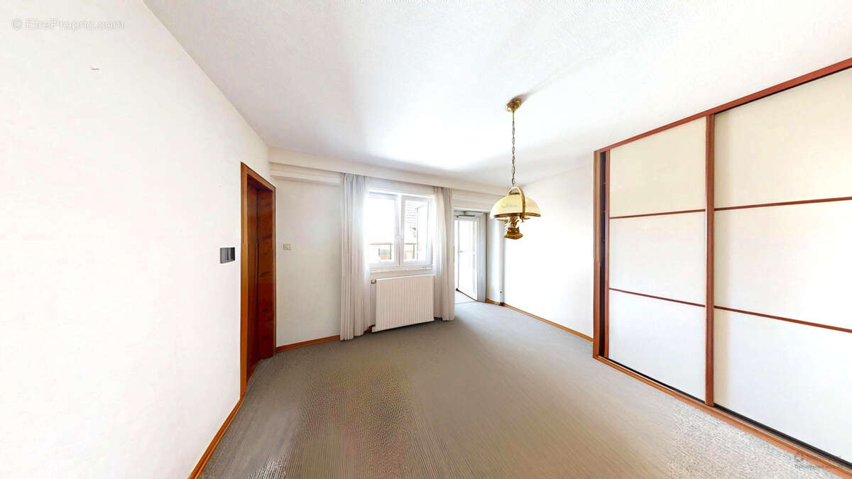Maison de caractère avec beau potentiel d'évolution - photo 6