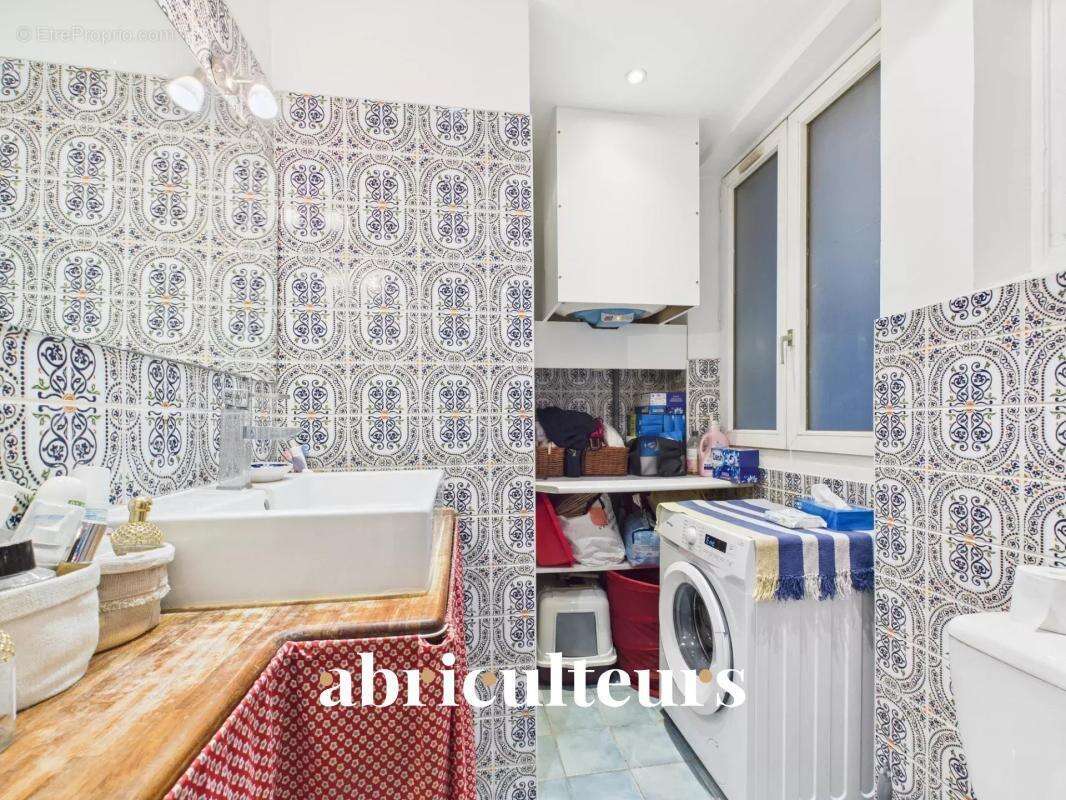 Appartement à PARIS-10E