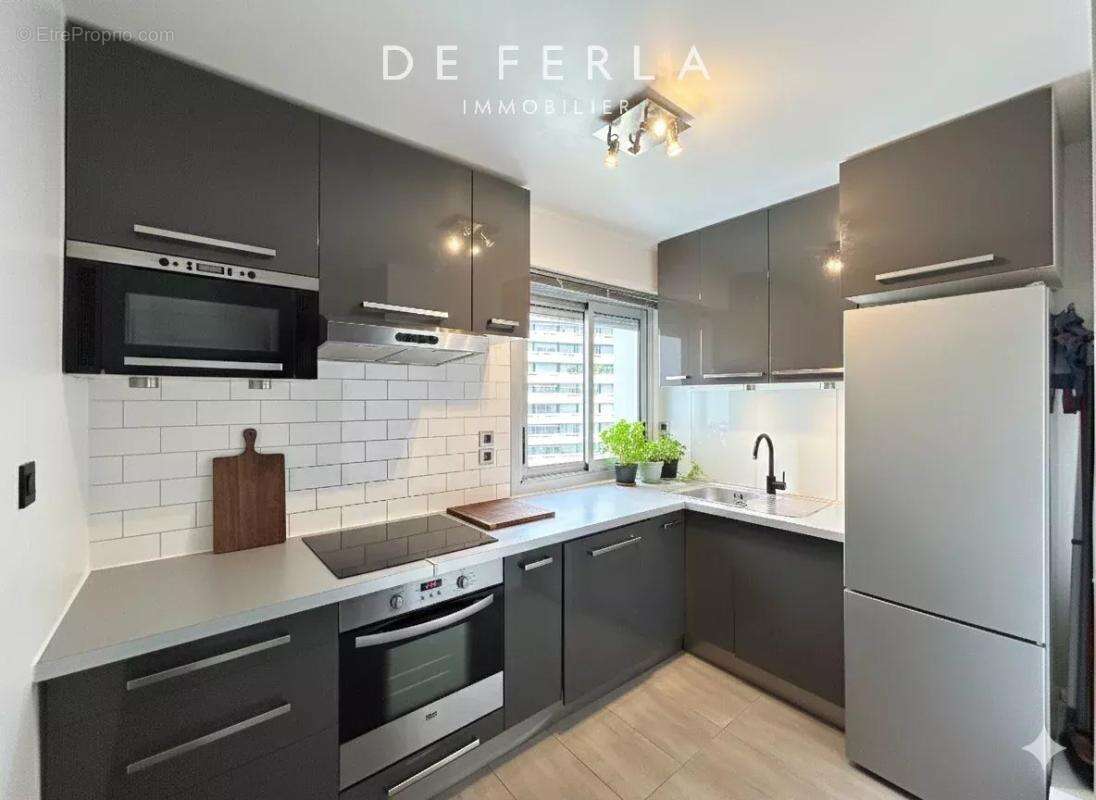 Appartement à PARIS-15E