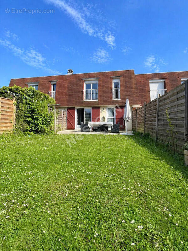 Maison à FOSSES