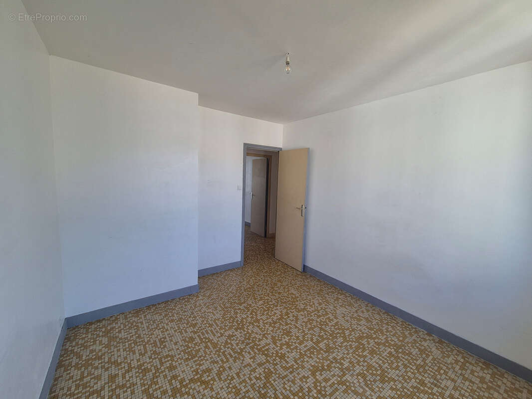 Achat Appartement T3 Grenoble – 3 Pièces Traversant Est-Ouest avec Balcon, Cave & Parking - photo 6
