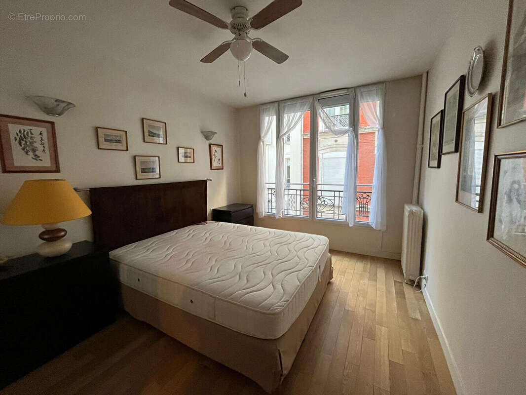 Appartement à PARIS-7E