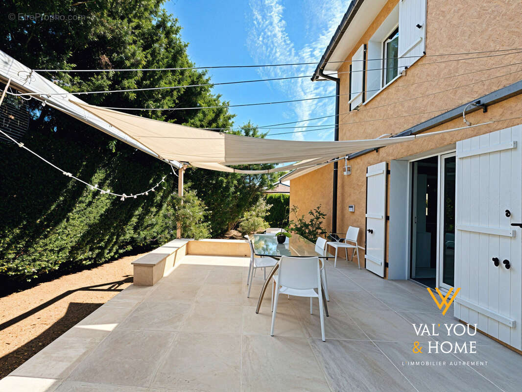 Maison de famille individuelle 205 m2 -  9 pièces avec piscine - photo 16