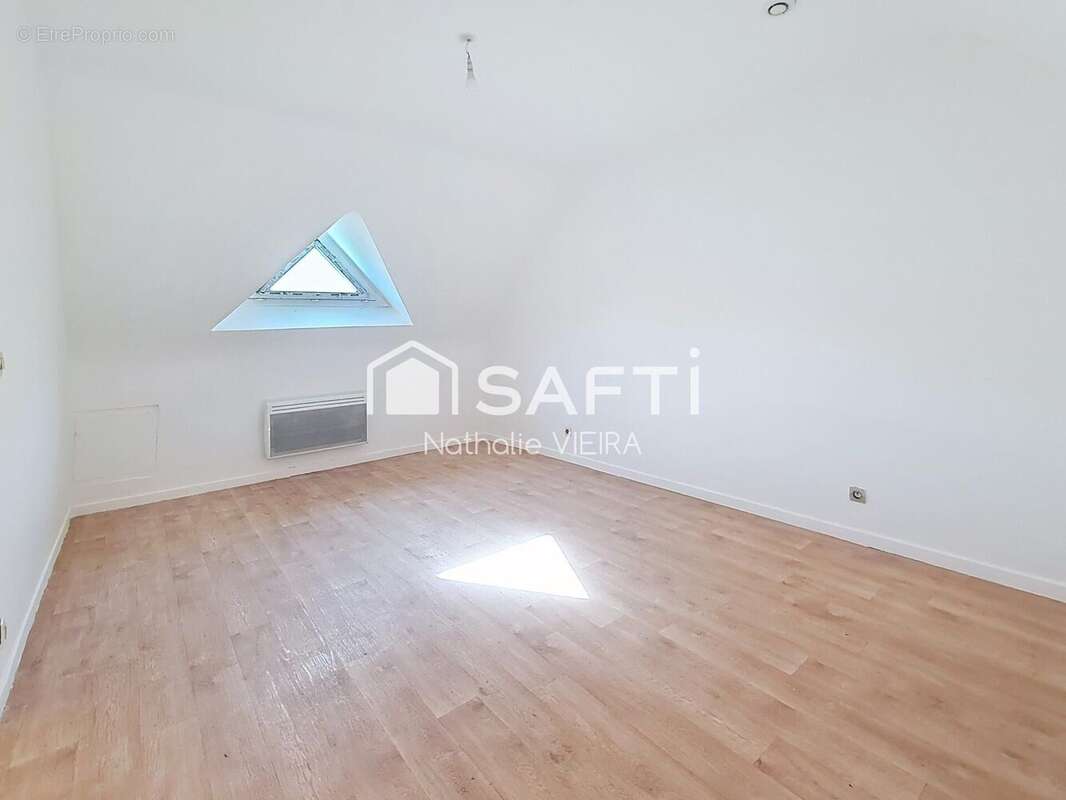Maison 93 m² à Elincourt-Sainte-Marguerite  - photo 8