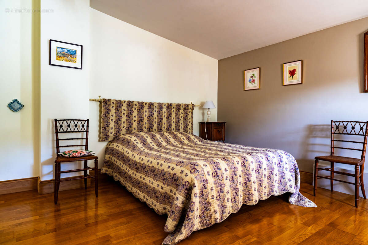 Maison à MAUZE-SUR-LE-MIGNON