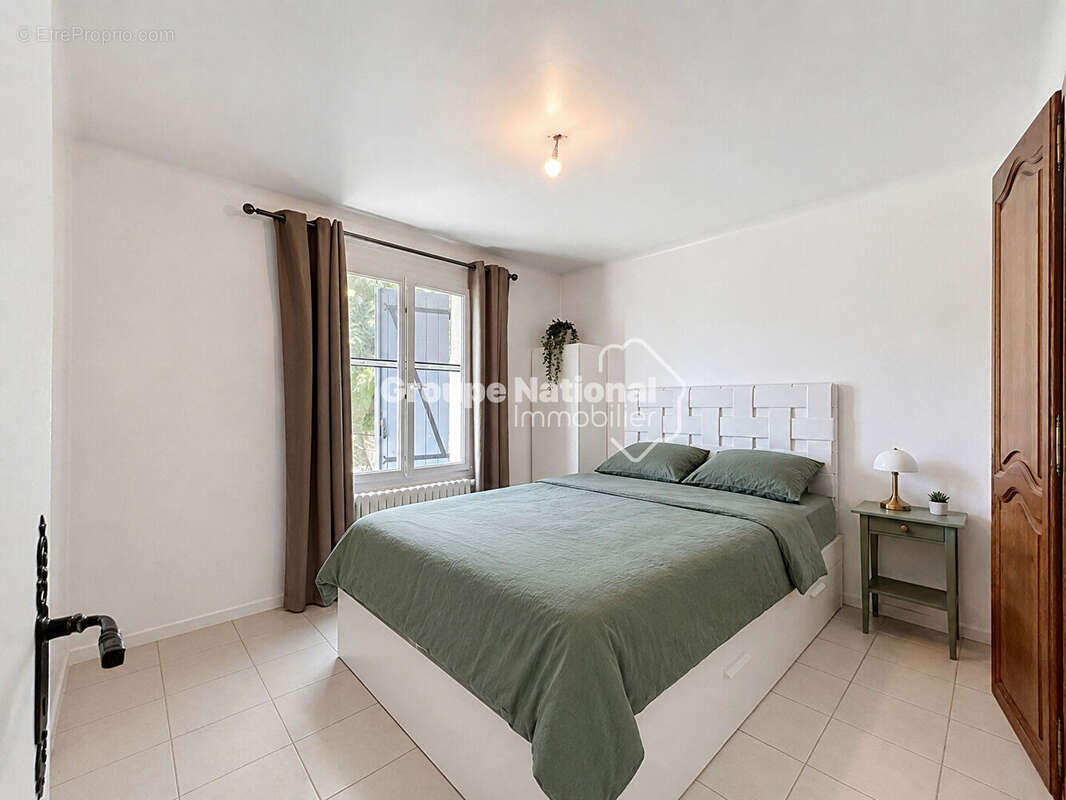Maison familiale 5 chambres avec piscine à Pernes-les-Fontaines sur une parcelle de 800m2 - photo 7