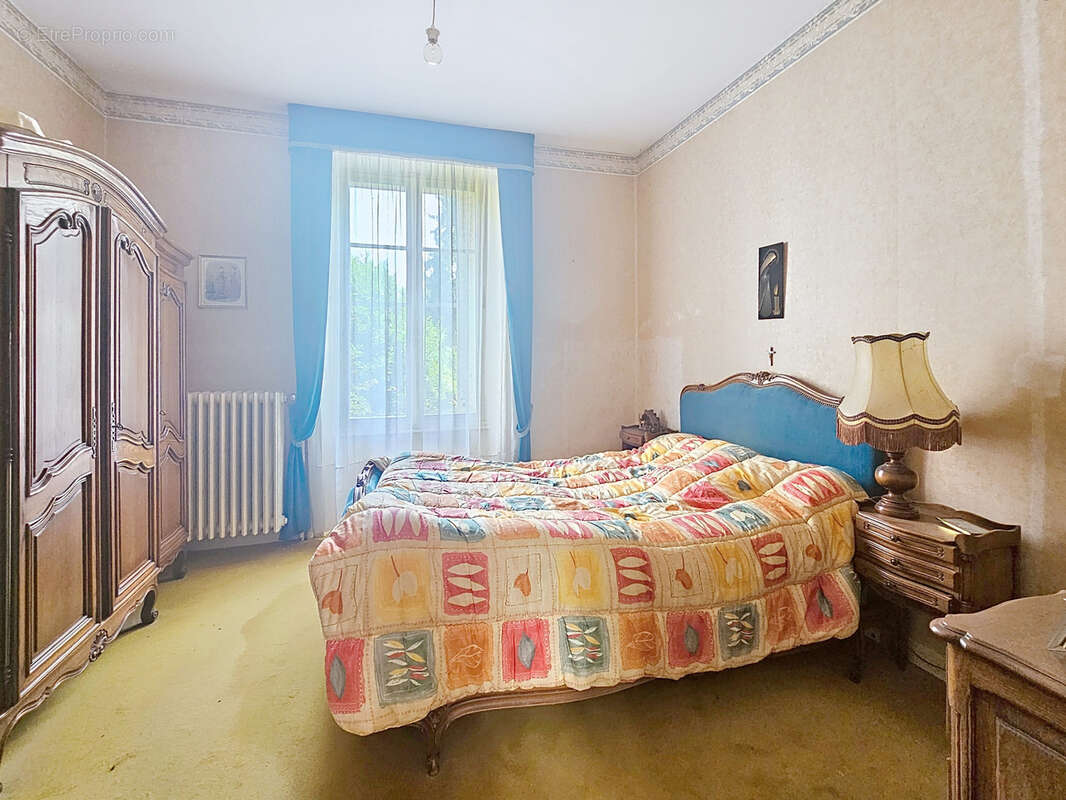 Maison de ville - beau potentiel - photo 9
