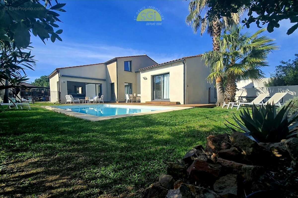 Maison à SAINT-GENIS-DES-FONTAINES