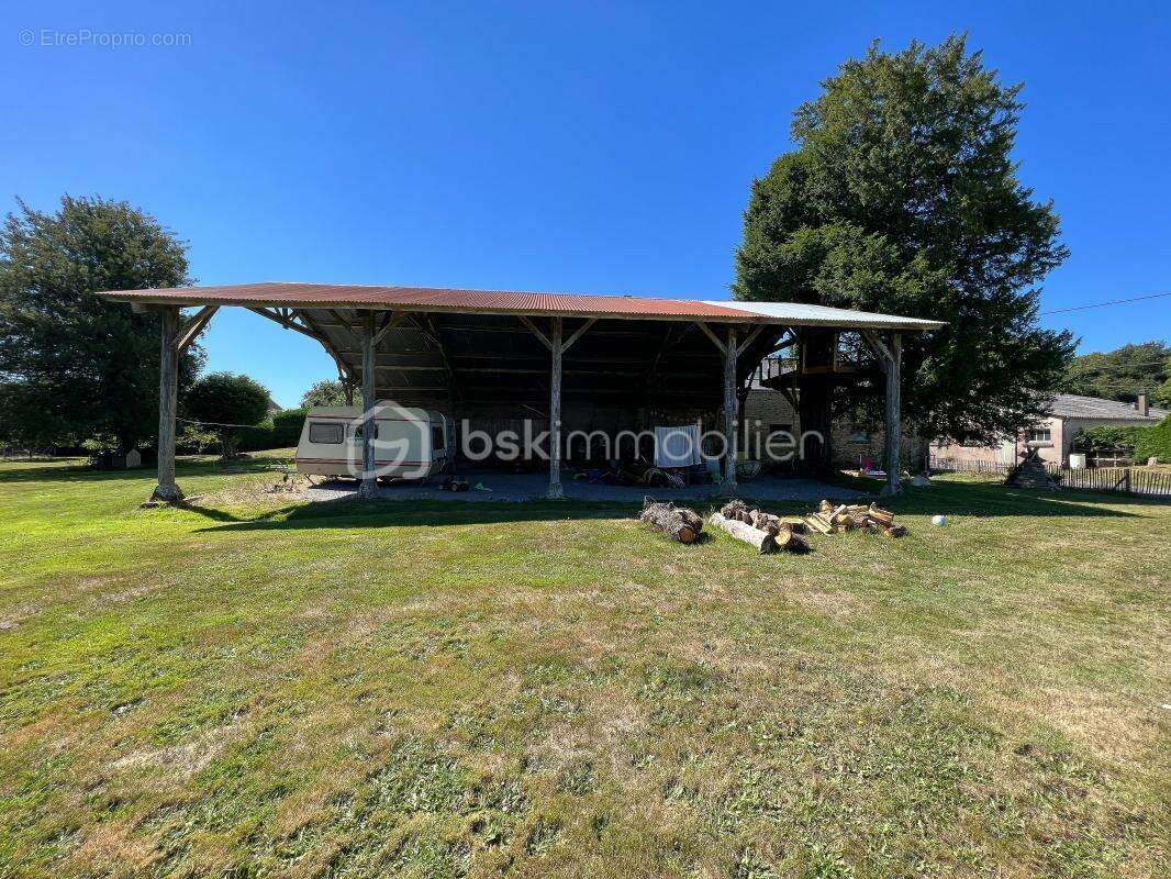 Maison à LA CHAPELLE-NEUVE