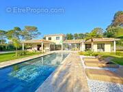 Maison à ROQUEFORT-LES-PINS