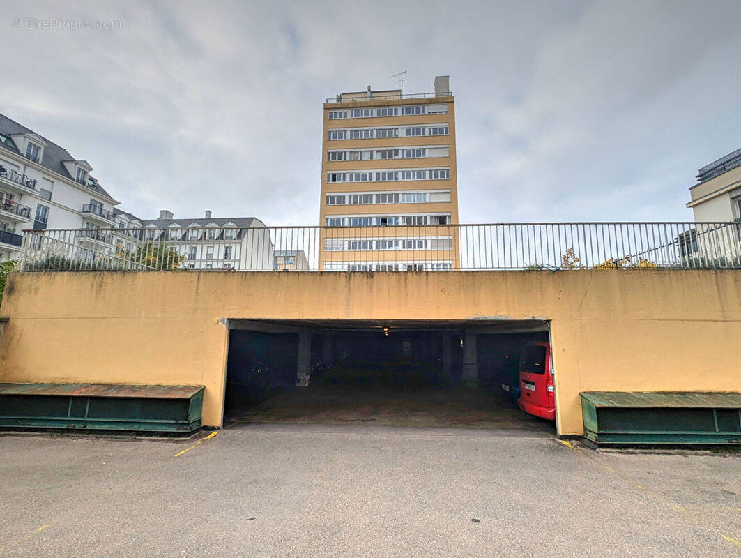 Parking à NANTERRE