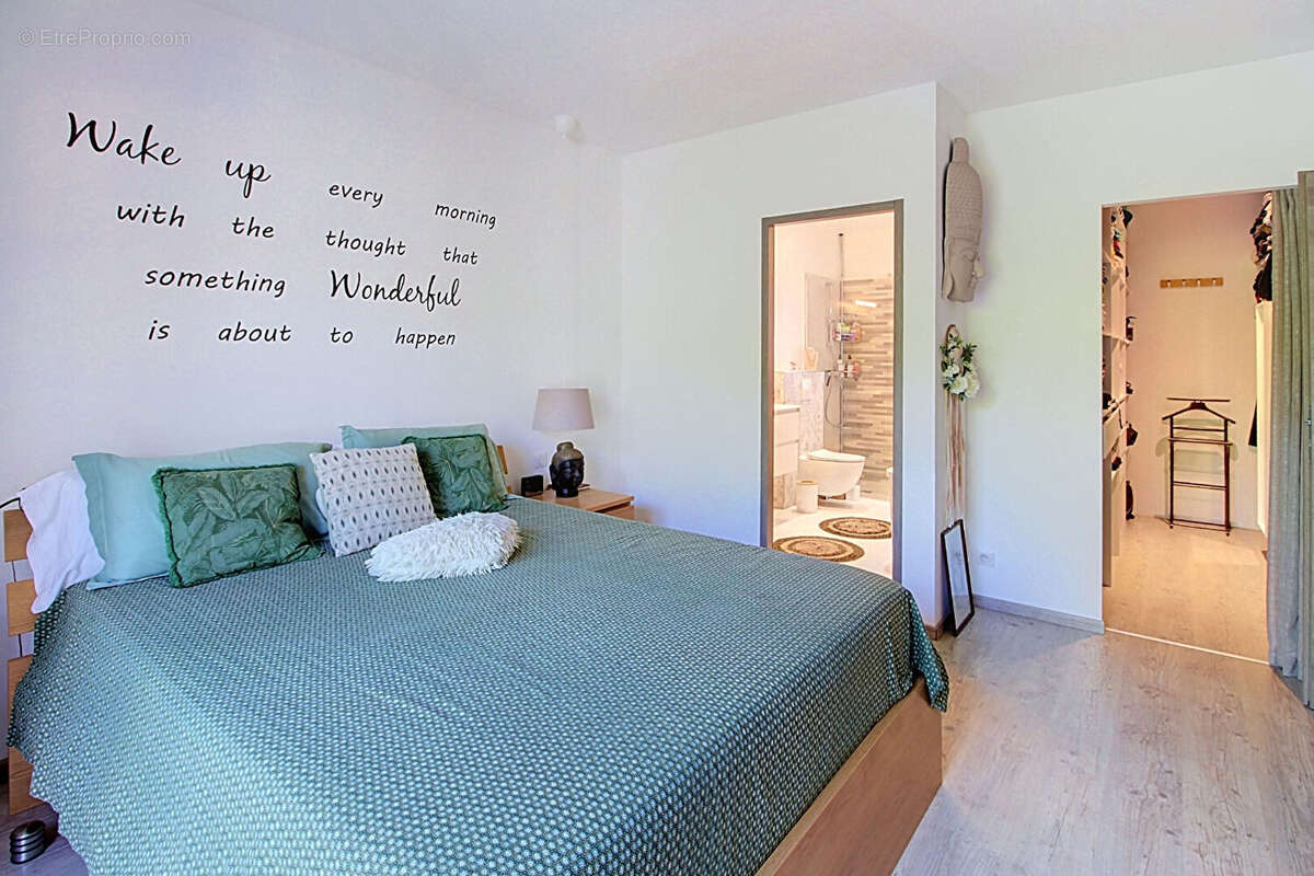 A VENDRE ! Maison contemporaine à Draguignan de 159 m² avec piscine et double garage - photo 11