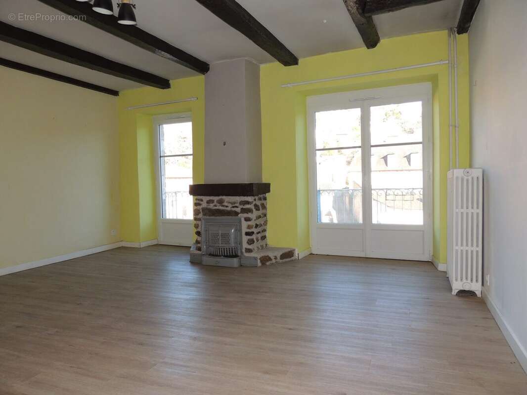 Maison à VILLEFRANCHE-DE-ROUERGUE