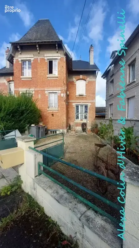 Maison à VAILLY-SUR-AISNE