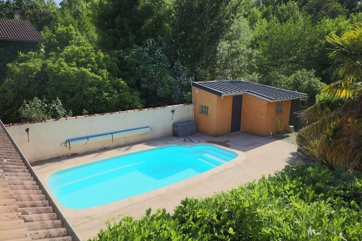 Maison à MONTLUEL