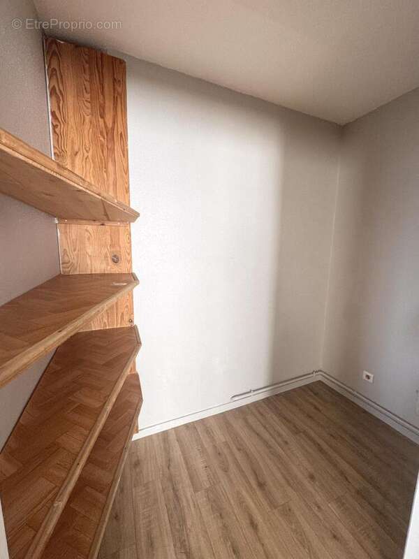 Appartement 76 m² à Roanne  - photo 8