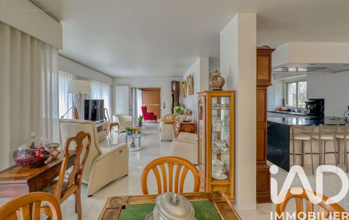 Photo 2 - Appartement à COMPIEGNE