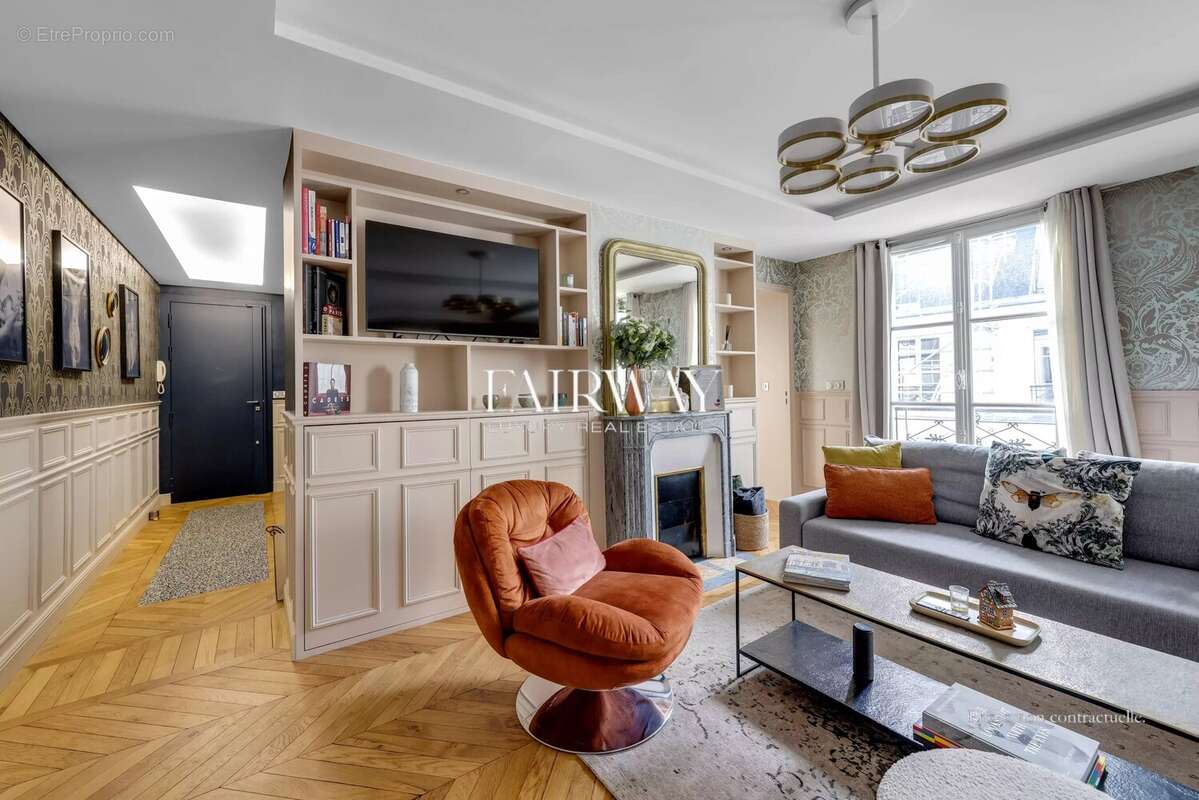 Appartement à PARIS-17E